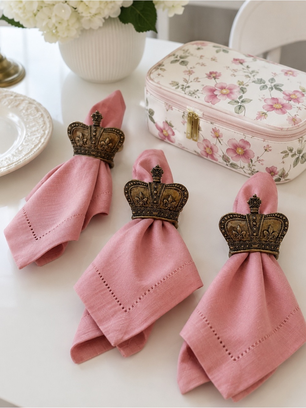 Set of 4 Royal Crown Napkin Rings